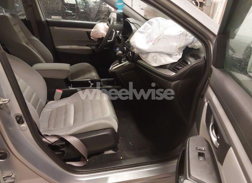 Photo 5 of 2019 Honda Cr-v LX (VIN 2HKRW6H30KH222860)