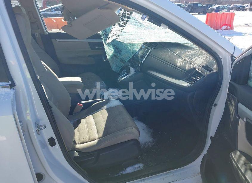 Photo 5 of 2019 Honda Cr-v LX (VIN 2HKRW6H30KH232708)