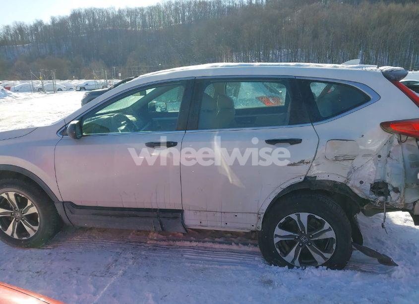 Photo 13 of 2017 Honda Cr-v LX (VIN 2HKRW6H31HH203033)