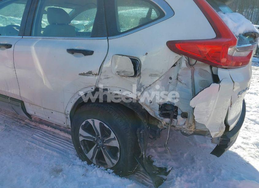 Photo 6 of 2017 Honda Cr-v LX (VIN 2HKRW6H31HH203033)