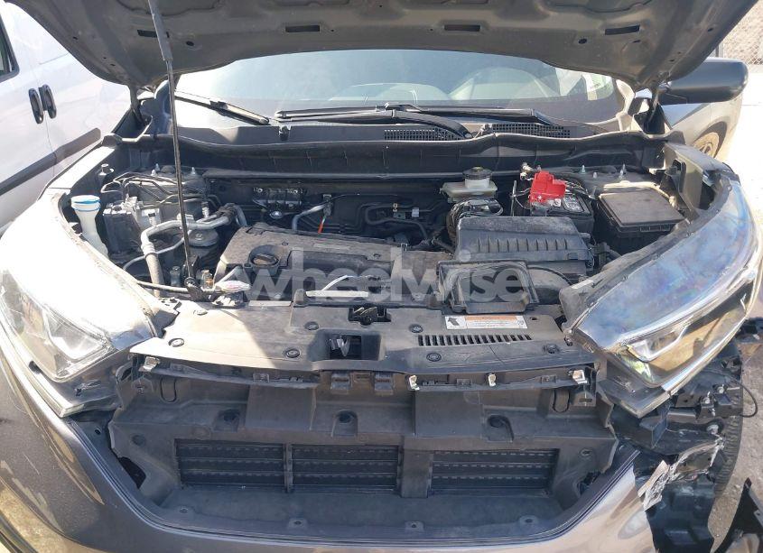 Photo 10 of 2018 Honda Cr-v LX (VIN 2HKRW6H31JH205659)