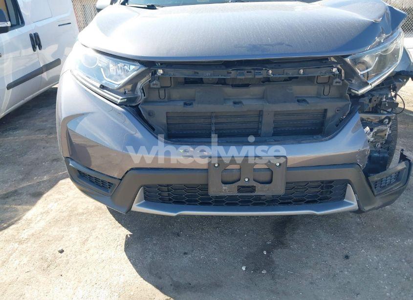 Photo 6 of 2018 Honda Cr-v LX (VIN 2HKRW6H31JH205659)