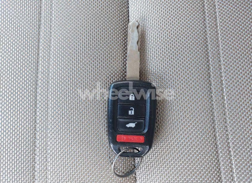 Photo 11 of 2018 Honda Cr-v LX (VIN 2HKRW6H31JH211588)