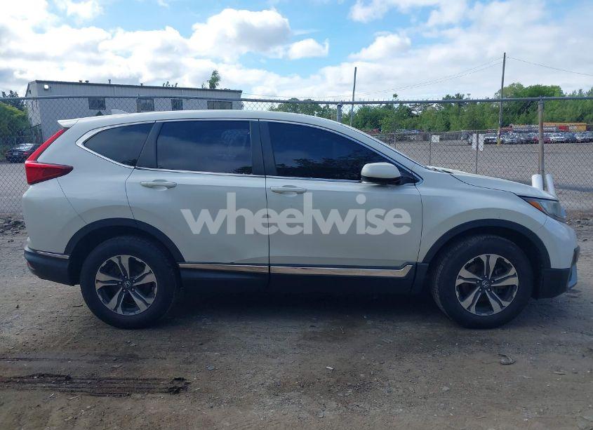 Photo 13 of 2018 Honda Cr-v LX (VIN 2HKRW6H31JH211588)