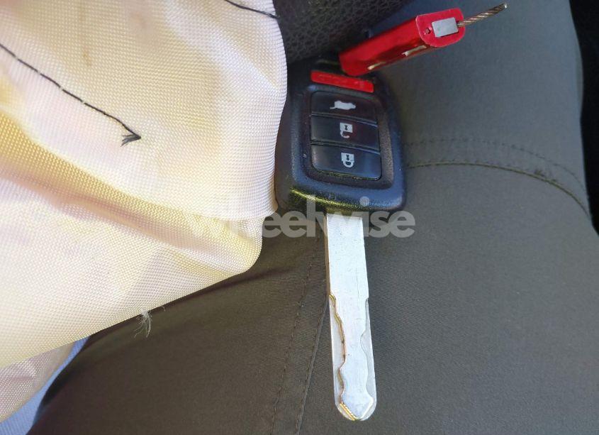 Photo 11 of 2019 Honda Cr-v LX (VIN 2HKRW6H31KH206022)