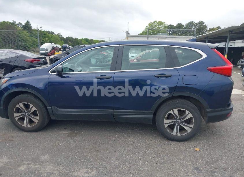 Photo 14 of 2018 Honda Cr-v LX (VIN 2HKRW6H32JH200034)