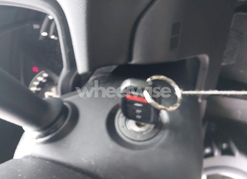 Photo 11 of 2018 Honda Cr-v LX (VIN 2HKRW6H32JH200793)