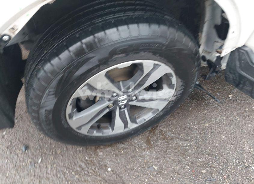 Photo 12 of 2018 Honda Cr-v LX (VIN 2HKRW6H32JH200793)