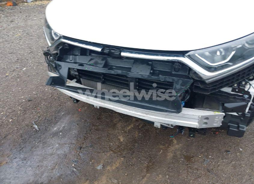 Photo 6 of 2018 Honda Cr-v LX (VIN 2HKRW6H32JH200793)