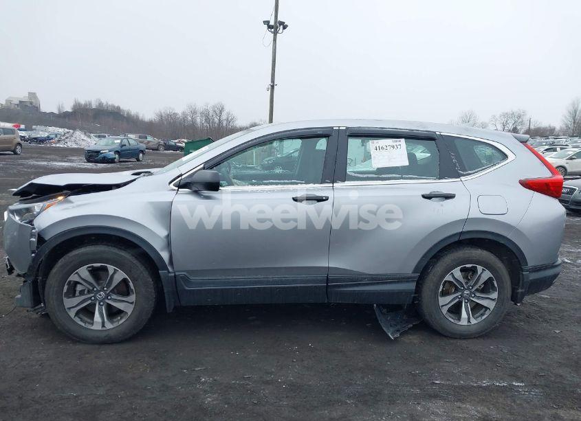 Photo 14 of 2018 Honda Cr-v LX (VIN 2HKRW6H32JH201068)