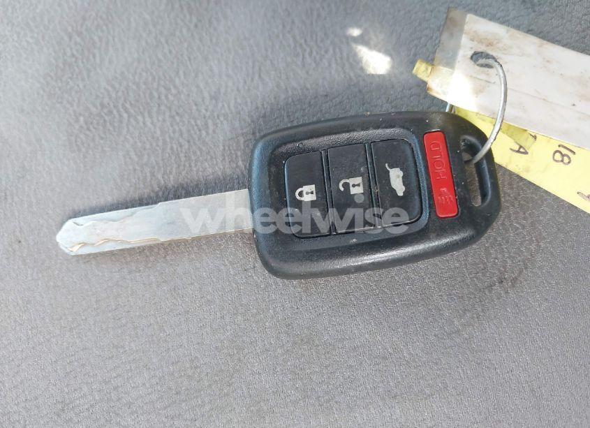 Photo 11 of 2018 Honda Cr-v LX (VIN 2HKRW6H32JH215326)