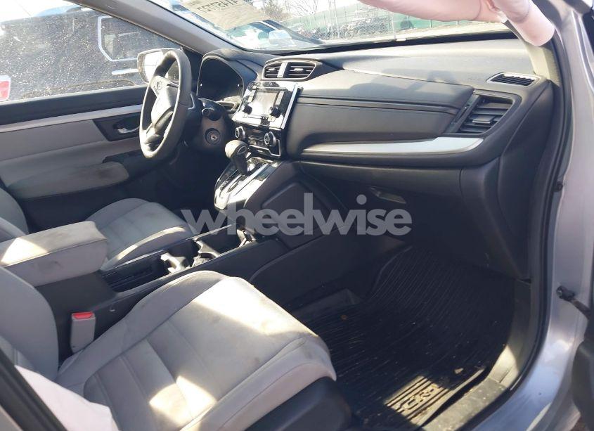 Photo 5 of 2018 Honda Cr-v LX (VIN 2HKRW6H32JH215326)