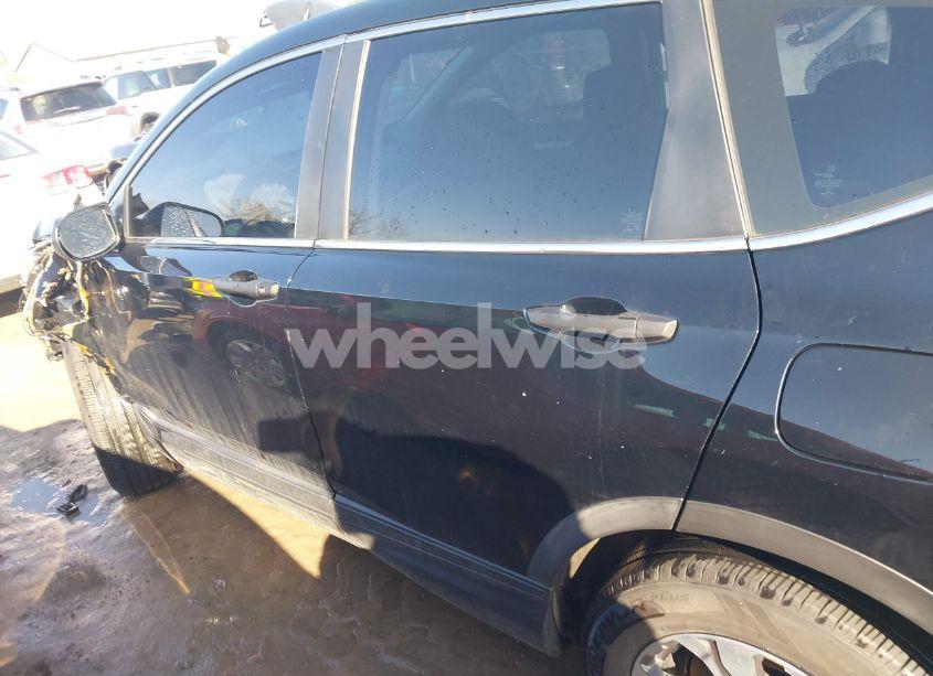 Photo 14 of 2018 Honda Cr-v LX (VIN 2HKRW6H32JH217402)