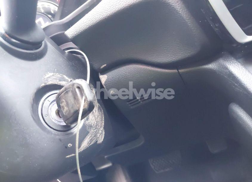 Photo 11 of 2018 Honda Cr-v LX (VIN 2HKRW6H32JH226018)