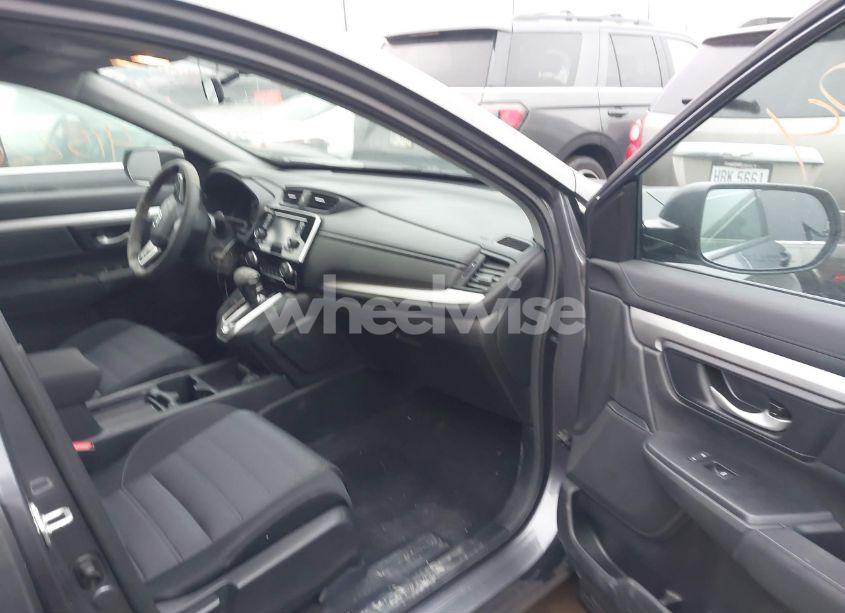 Photo 5 of 2018 Honda Cr-v LX (VIN 2HKRW6H32JH226018)