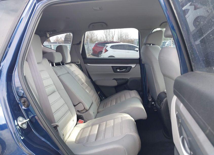 Photo 8 of 2018 Honda Cr-v LX (VIN 2HKRW6H32JH230876)