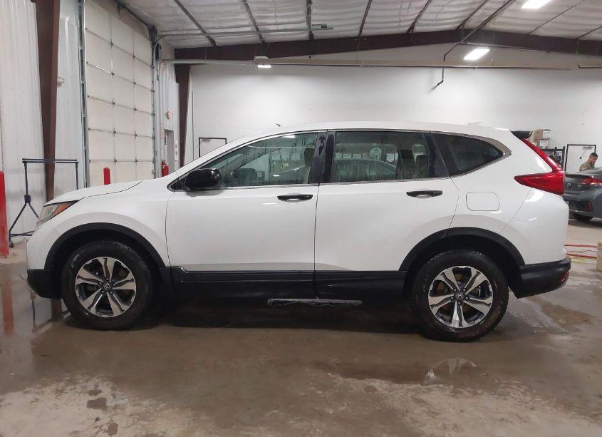 Photo 14 of 2019 Honda Cr-v LX (VIN 2HKRW6H32KH209575)