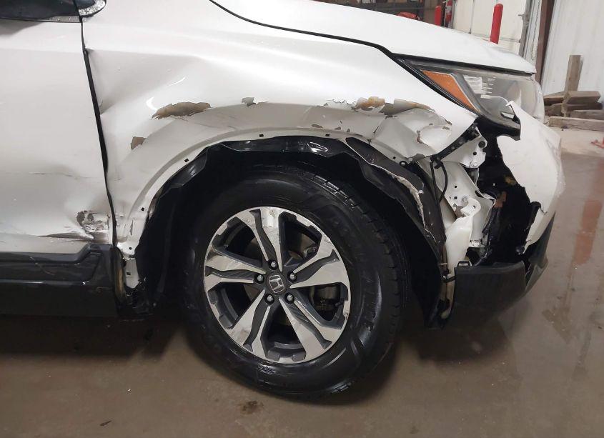 Photo 6 of 2019 Honda Cr-v LX (VIN 2HKRW6H32KH209575)