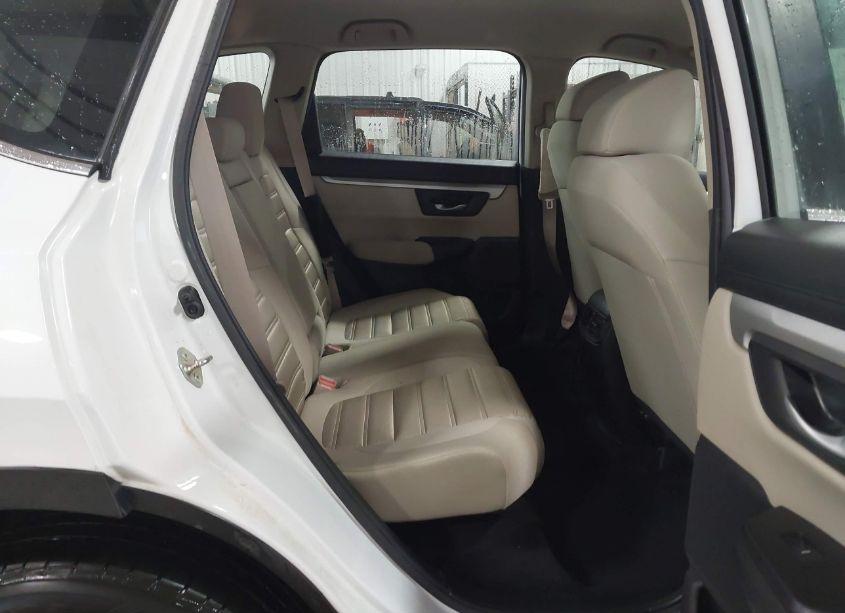 Photo 8 of 2019 Honda Cr-v LX (VIN 2HKRW6H32KH209575)