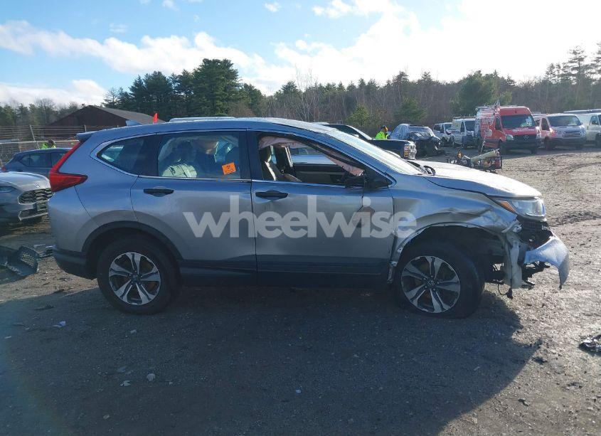 Photo 14 of 2018 Honda Cr-v LX (VIN 2HKRW6H33JH213990)