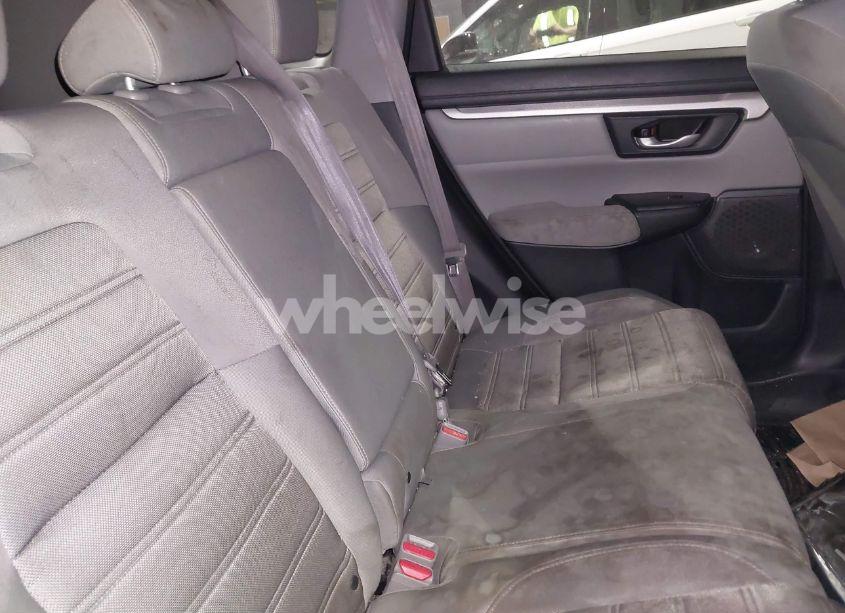 Photo 8 of 2018 Honda Cr-v LX (VIN 2HKRW6H33JH225461)