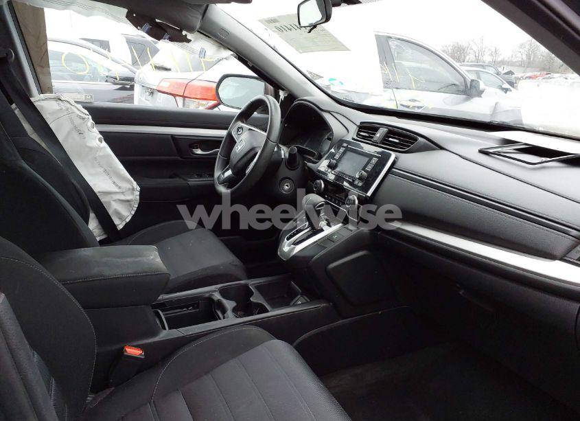 Photo 5 of 2019 Honda Cr-v LX (VIN 2HKRW6H33KH226532)