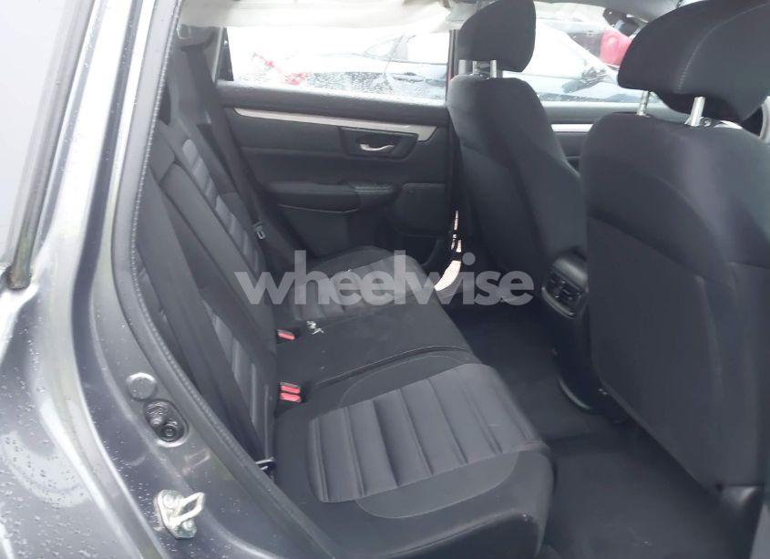 Photo 8 of 2019 Honda Cr-v LX (VIN 2HKRW6H33KH226532)