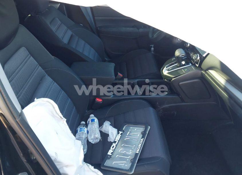 Photo 5 of 2019 Honda Cr-v LX (VIN 2HKRW6H33KH227017)