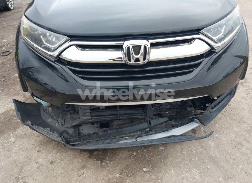 Photo 6 of 2018 Honda Cr-v LX (VIN 2HKRW6H34JH213593)