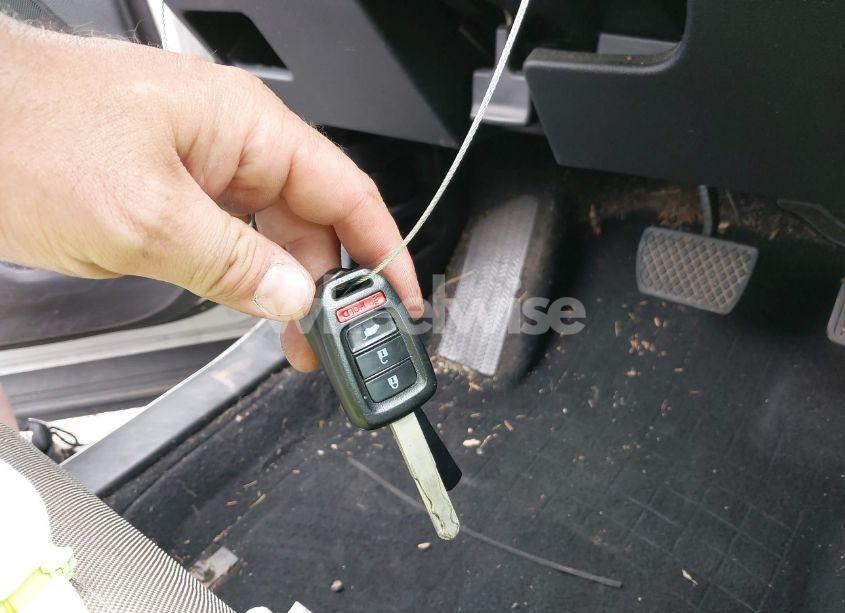 Photo 11 of 2018 Honda Cr-v LX (VIN 2HKRW6H34JH231348)