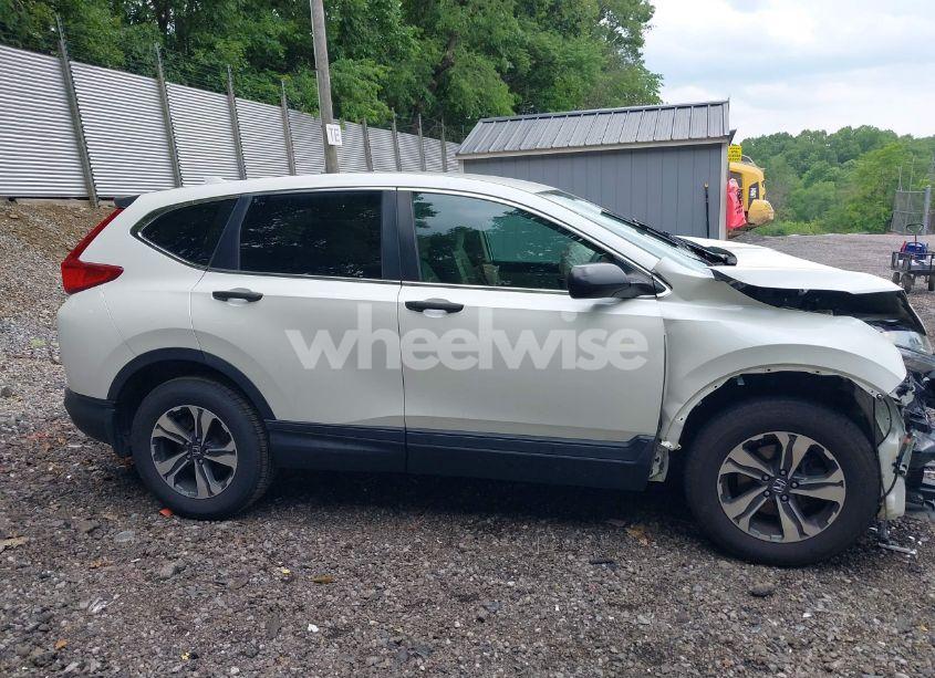 Photo 13 of 2018 Honda Cr-v LX (VIN 2HKRW6H34JH231348)