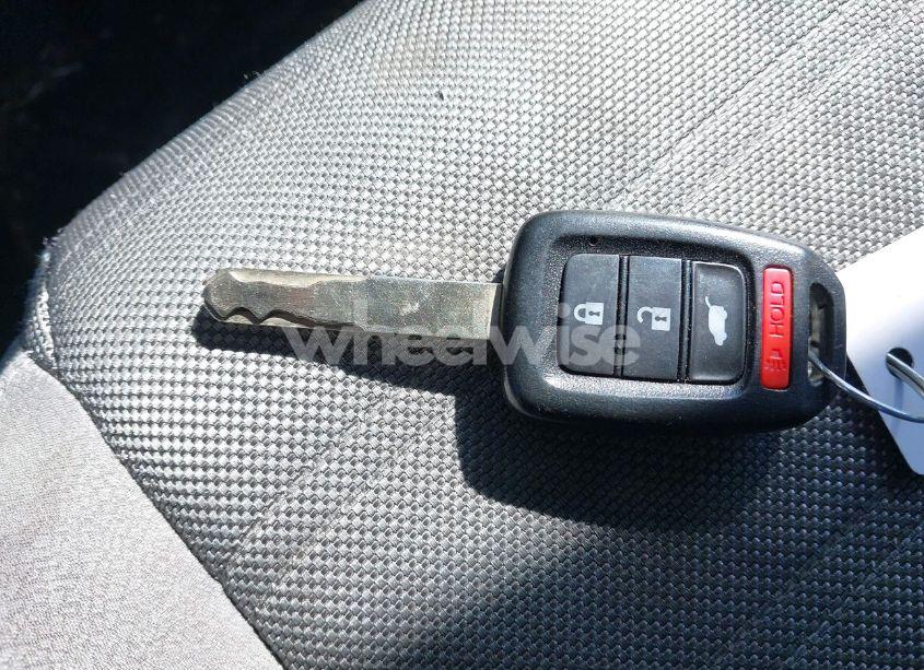 Photo 11 of 2018 Honda Cr-v LX (VIN 2HKRW6H34JH233066)