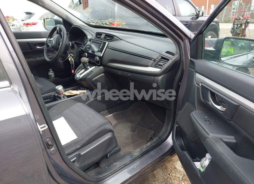 Photo 5 of 2019 Honda Cr-v LX (VIN 2HKRW6H34KH219010)