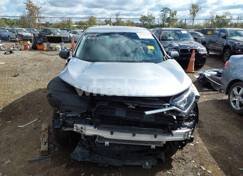 Photo 13 of 2018 Honda Cr-v LX (VIN 2HKRW6H35JH217541)