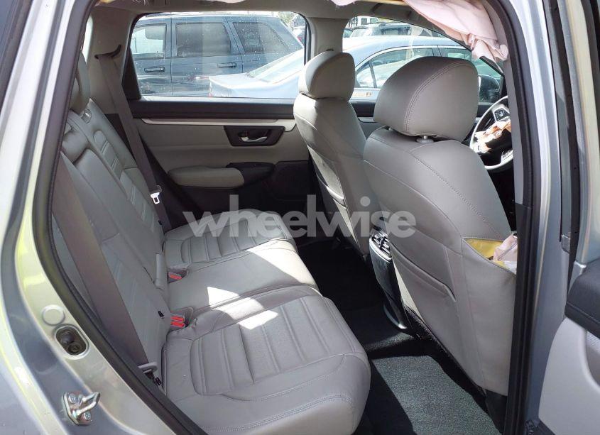 Photo 8 of 2018 Honda Cr-v LX (VIN 2HKRW6H35JH217541)