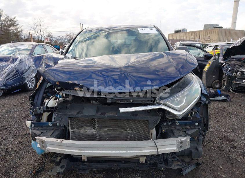 Photo 13 of 2017 Honda Cr-v LX (VIN 2HKRW6H36HH207031)