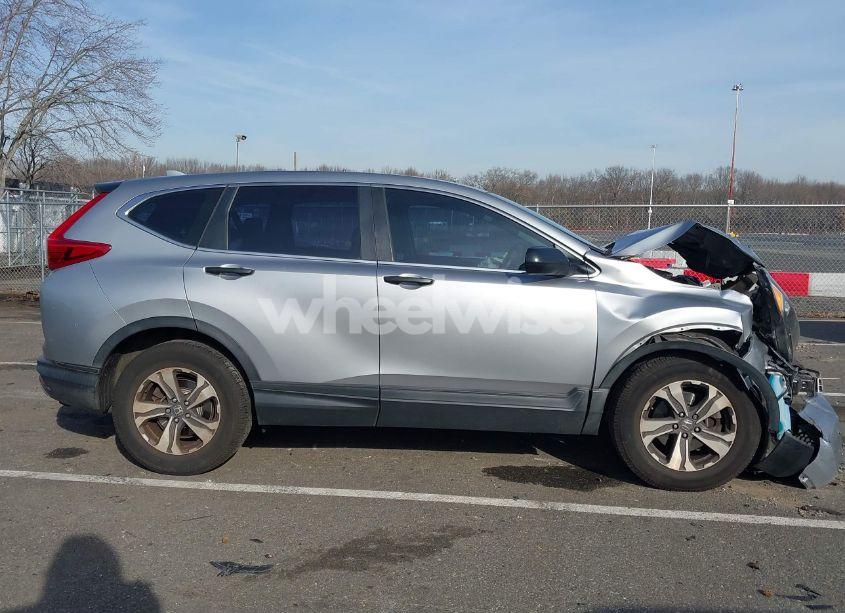Photo 13 of 2018 Honda Cr-v LX (VIN 2HKRW6H36JH227298)