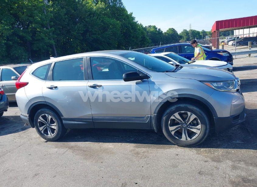 Photo 13 of 2019 Honda Cr-v LX (VIN 2HKRW6H36KH221499)