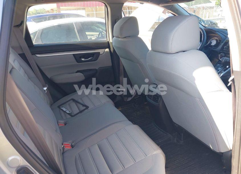 Photo 8 of 2019 Honda Cr-v LX (VIN 2HKRW6H36KH221499)