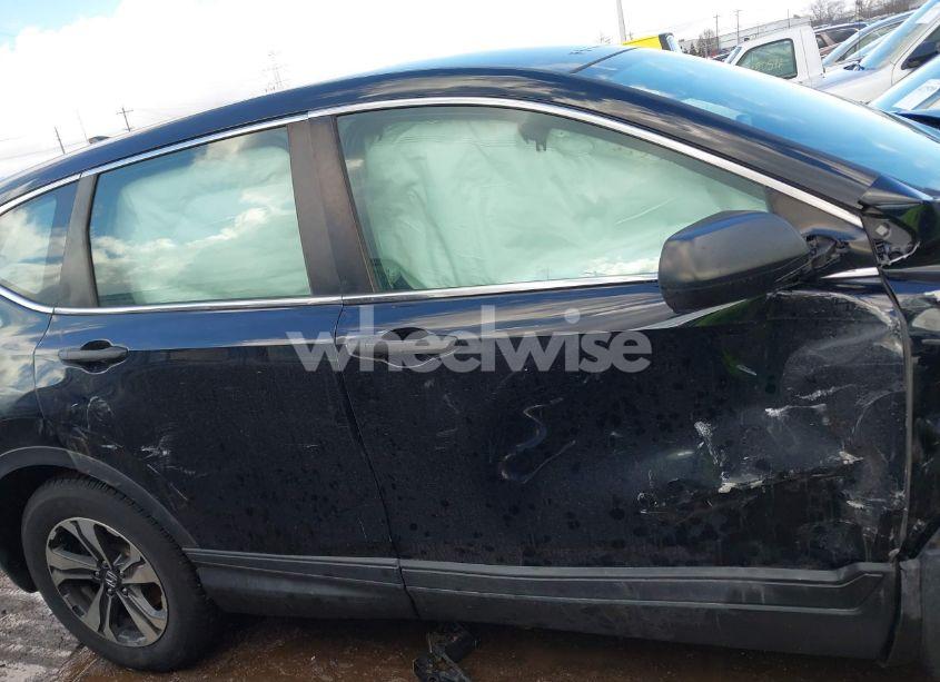 Photo 13 of 2019 Honda Cr-v LX (VIN 2HKRW6H36KH230199)