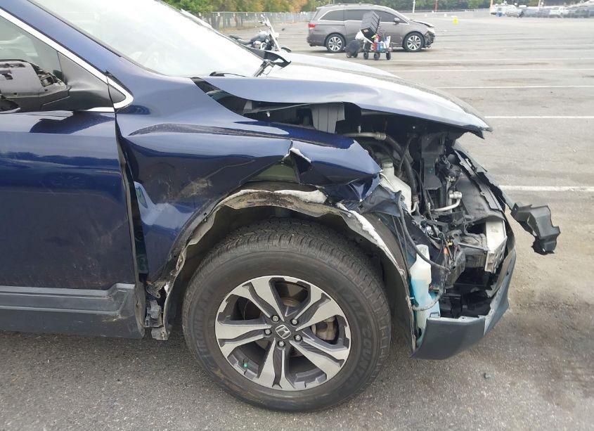 Photo 6 of 2017 Honda Cr-v LX (VIN 2HKRW6H37HH213937)