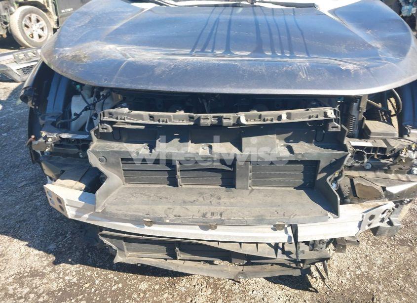 Photo 6 of 2018 Honda Cr-v LX (VIN 2HKRW6H37JH209179)