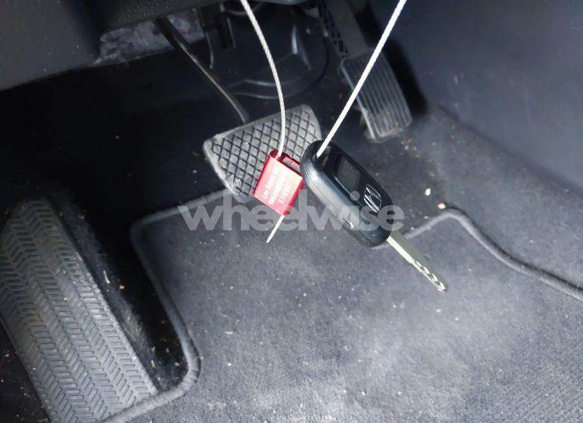 Photo 11 of 2019 Honda Cr-v LX (VIN 2HKRW6H37KH224069)