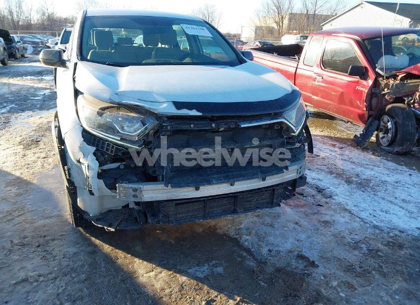 Photo 6 of 2019 Honda Cr-v LX (VIN 2HKRW6H37KH232205)