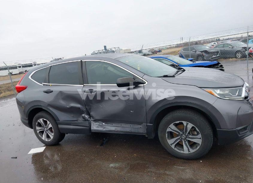 Photo 13 of 2018 Honda Cr-v LX (VIN 2HKRW6H38JH222166)