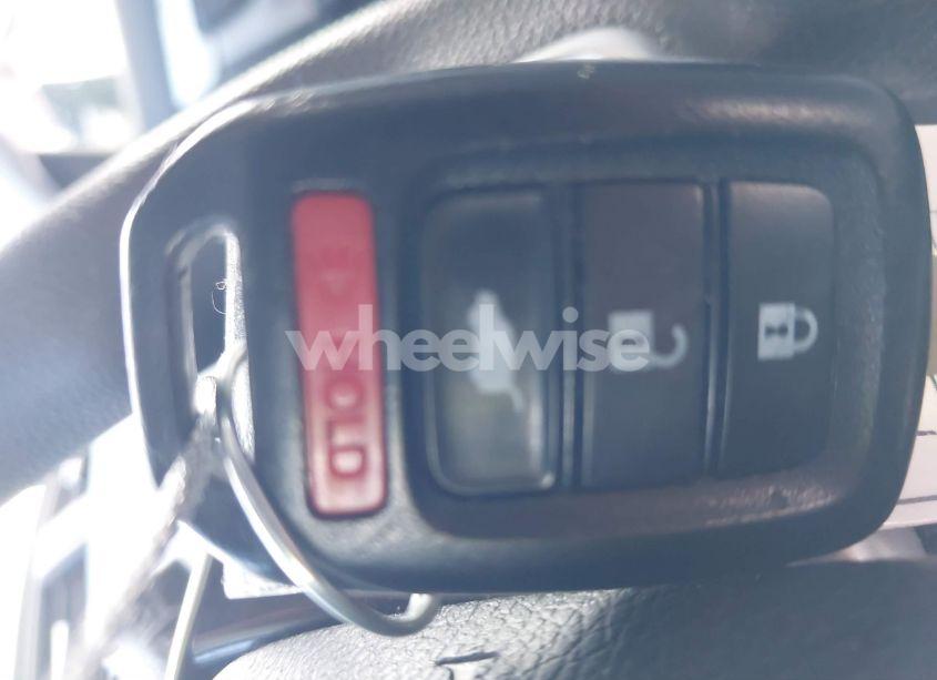 Photo 11 of 2018 Honda Cr-v LX (VIN 2HKRW6H39JH207465)