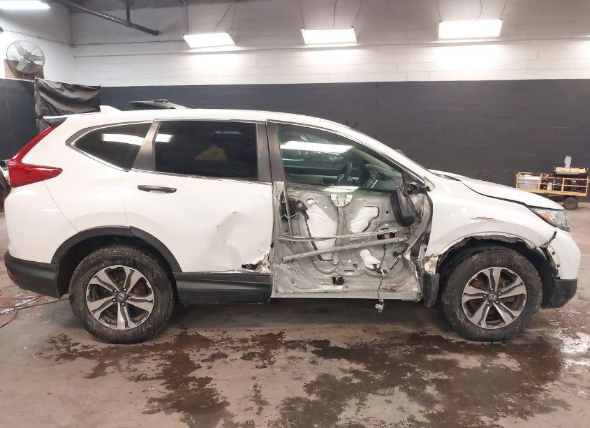 Photo 14 of 2019 Honda Cr-v LX (VIN 2HKRW6H39KH218127)