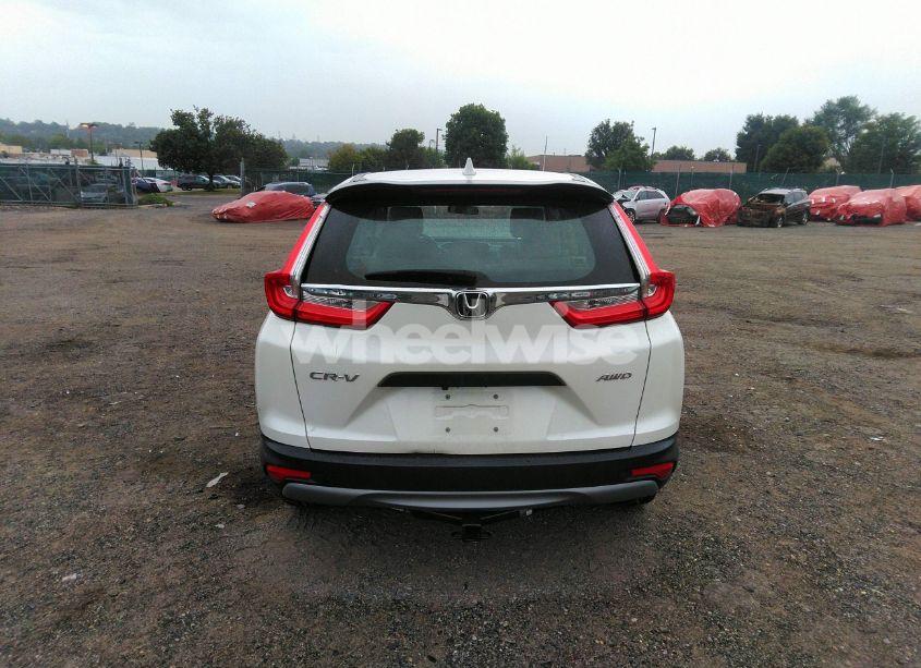 Photo 17 of 2018 Honda Cr-v LX (VIN 2HKRW6H3XJH208155)