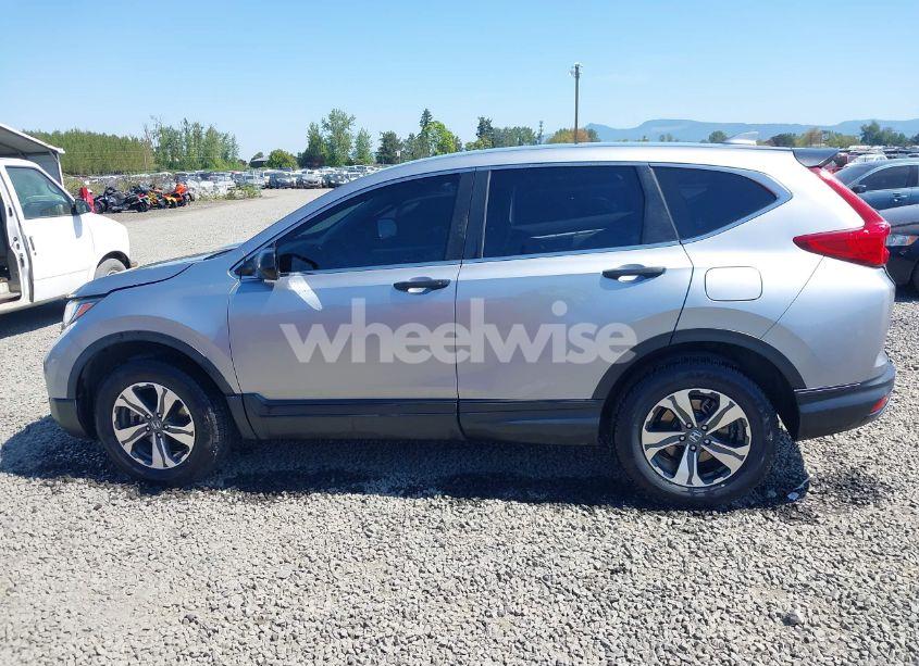 Photo 14 of 2018 Honda Cr-v LX (VIN 2HKRW6H3XJH211900)