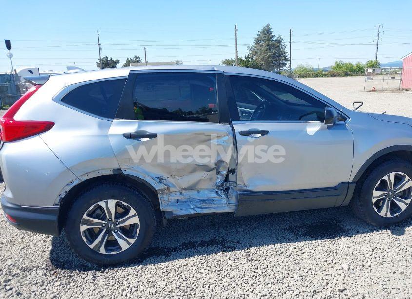 Photo 6 of 2018 Honda Cr-v LX (VIN 2HKRW6H3XJH211900)